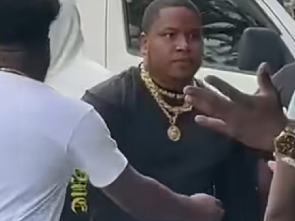 collage 2026 04 06T215212.004