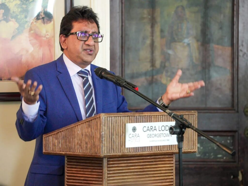 collage 2026 04 28T123346.732