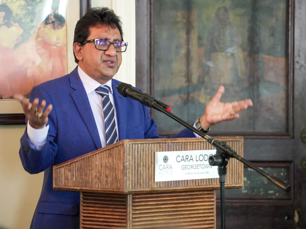 collage 2026 04 28T123346.732